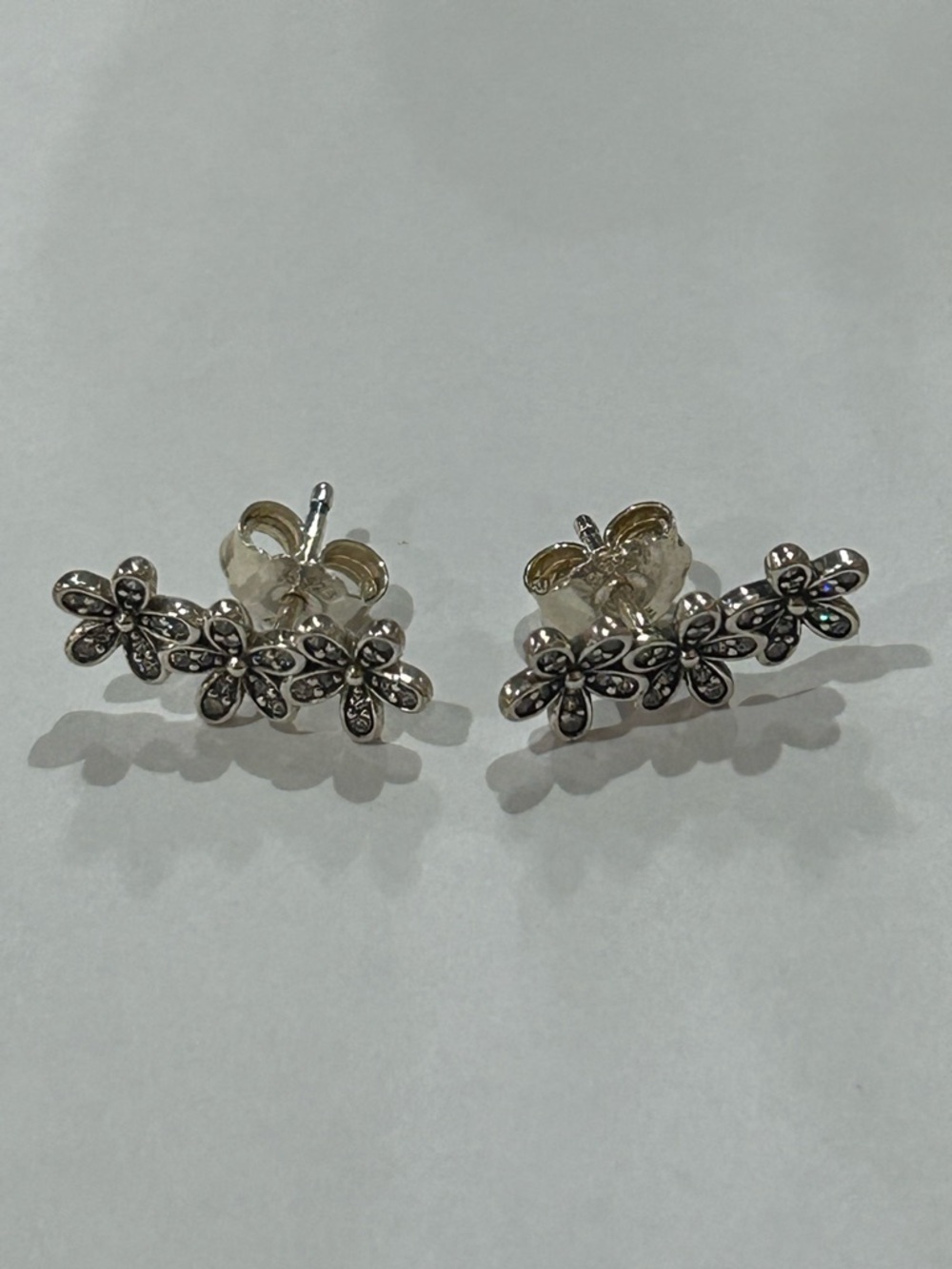 Dazzling Daisies Stud Earrings